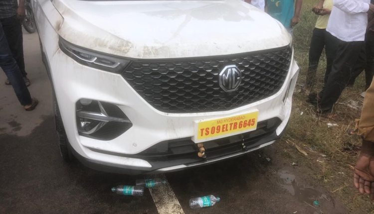 A fire broke out in a car carrying currency